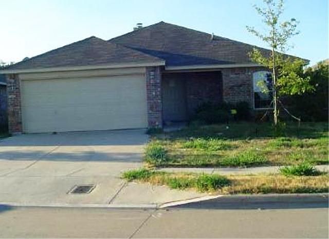 1st image of 3313 Royal Crest Dr