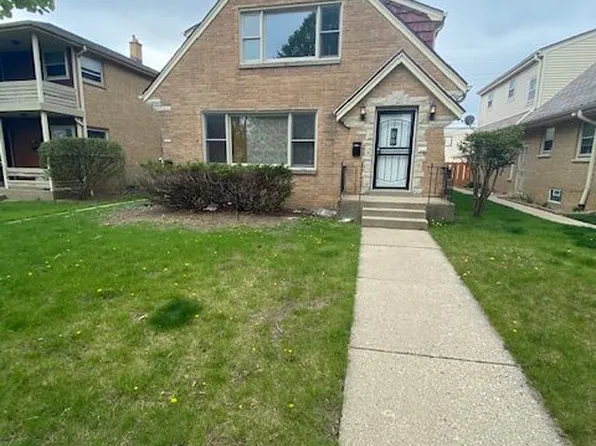 6221 W Leon Ter, Milwaukee, WI 53218