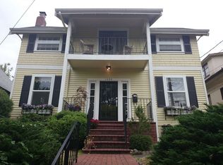 1424 31st Ave, Seattle, WA 98122