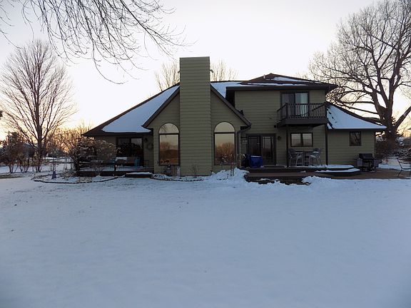 4th image of 8 Brandts Lakewood