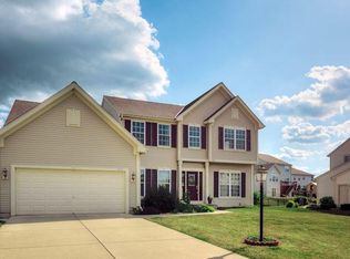 8236 S Preserve Way, Franklin, WI 53132
