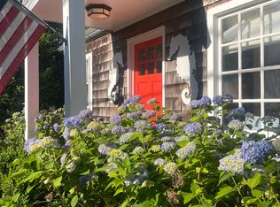 74 Miller Ln E, East Hampton, NY 11937