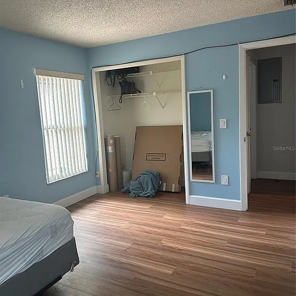 435 Meadowood Blvd — Photo 13