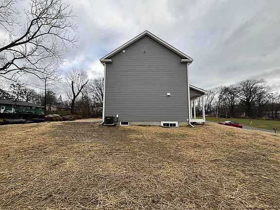 4th image of 15 Wenmar Drive