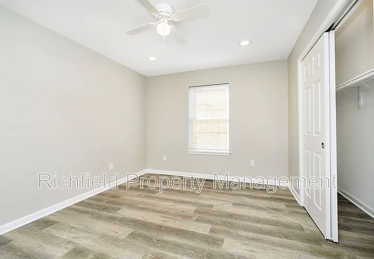 420 S Hamilton Ave #A — Photo 22