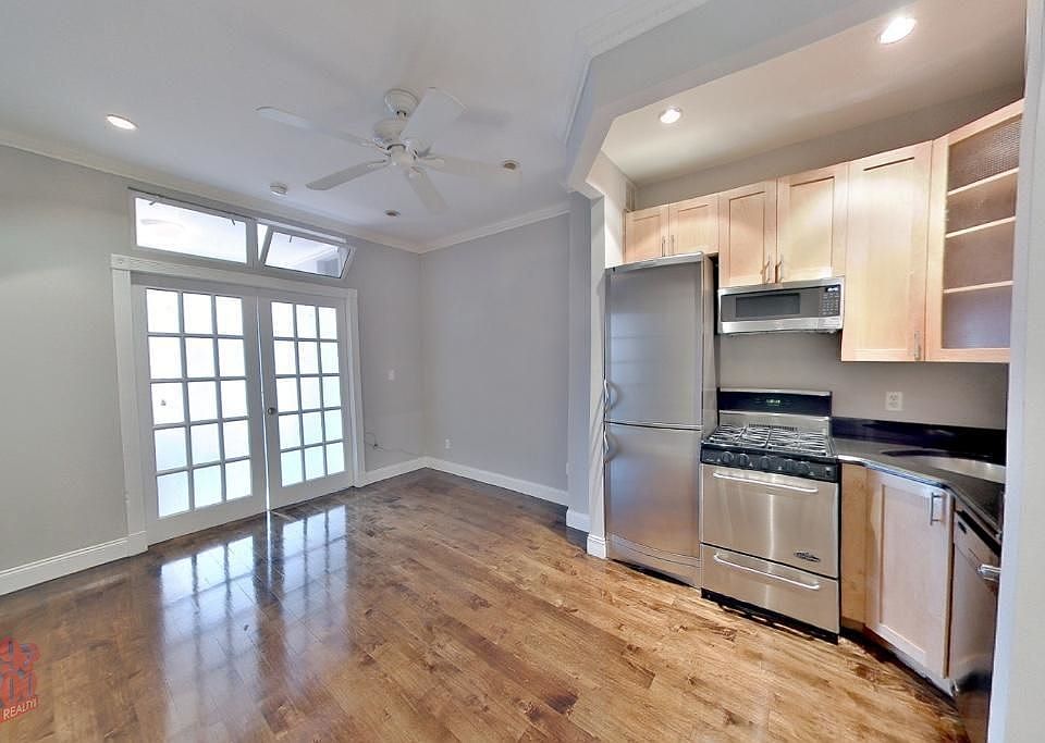 1st image of 290 W 12th St APT 4E