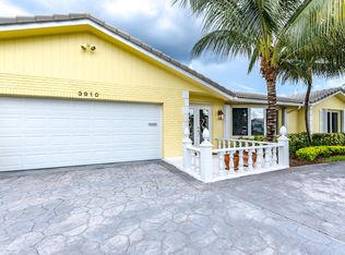 3910 NE 24th Ave, Lighthouse Pt, FL 33064