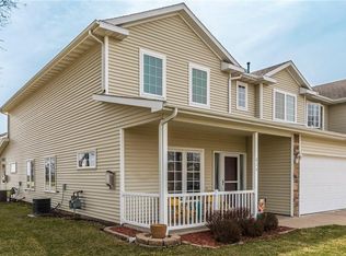 824 Red Hawk Way SE, Altoona, IA 50009