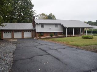 6242 Ruffin Ln, Conover, NC 28613