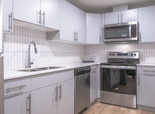 22656 80th Ave NW #B, Edmonton, AB T5T7R8