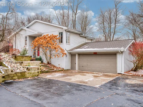 1810 Linn Rd, Williamston, MI 48895