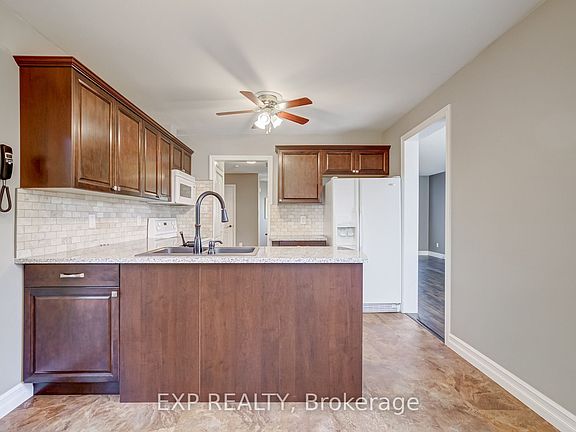 2nd image of 46 Shakespeare Cres
