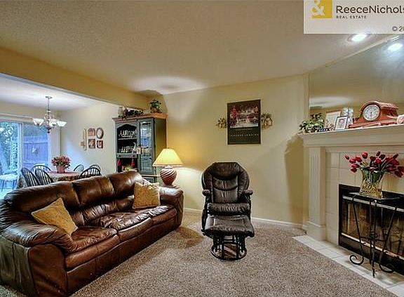 2nd image of 5924 NE Moonstone Dr