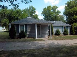 2036 Thornton Rd, Lansing, IL 60438