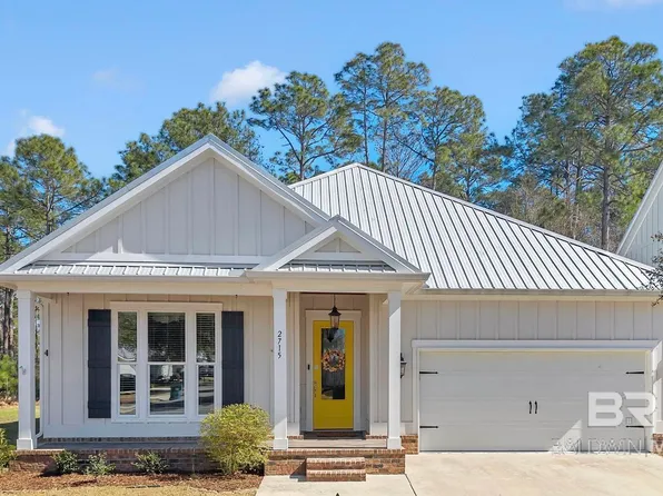 2715 Chastain St, Gulf Shores, AL 36542