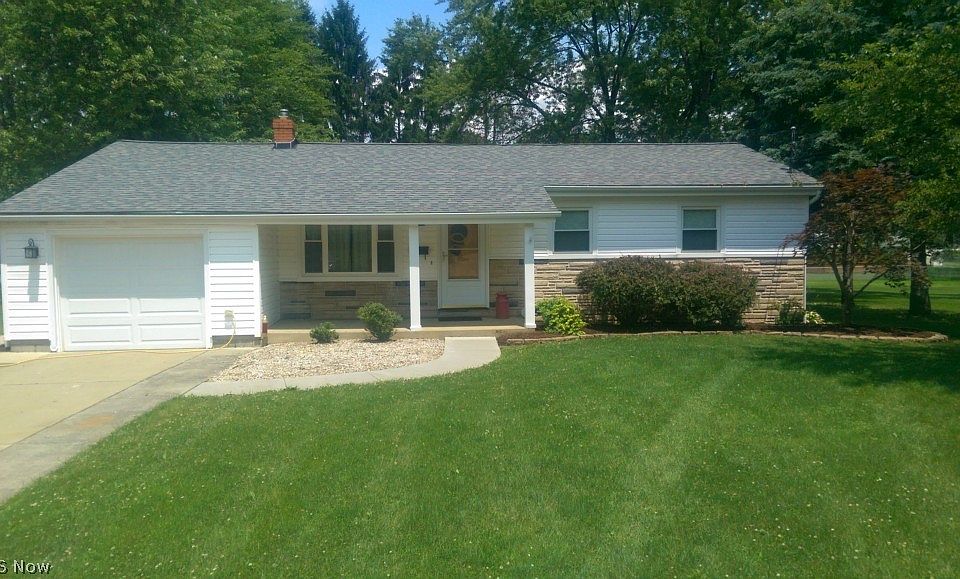 1st image of 42 Skyline Dr