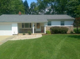 42 Skyline Dr, Canfield, OH