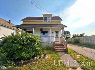 343 Fisher St, Marquette, MI 49855