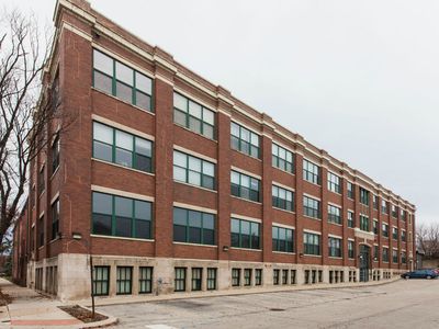 601 Linden Pl APT 123, Evanston, IL, 60202