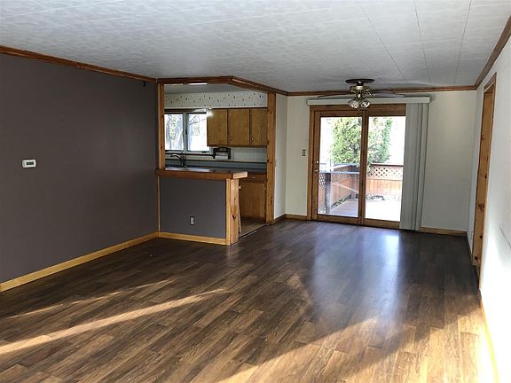 3rd image of 2372 Beaudoin St