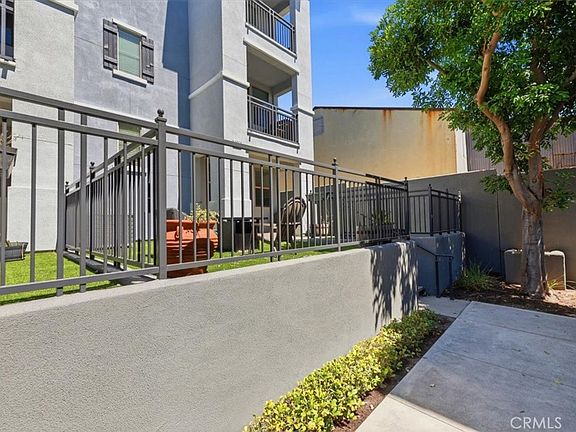 2nd image of 1866 Orizaba Ave