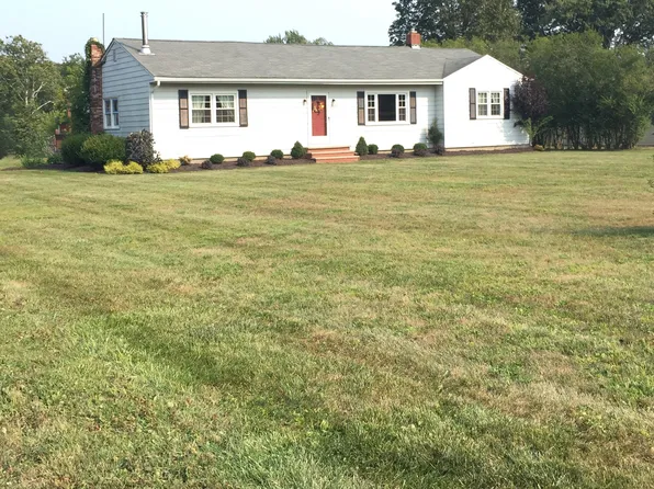 20579 Foster Rd, Wellington, OH 44090