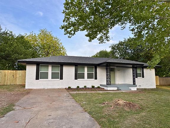 4th image of 708 N Christine Dr