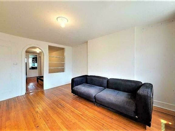 2nd image of 125 E 7th St #5E