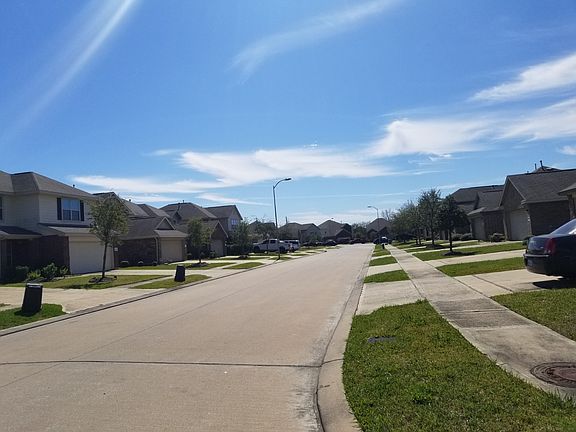 5th image of 14007 Suffolk Woods Ln