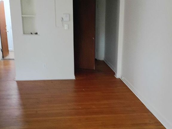 2nd image of 2435 W Bancroft St APT 11