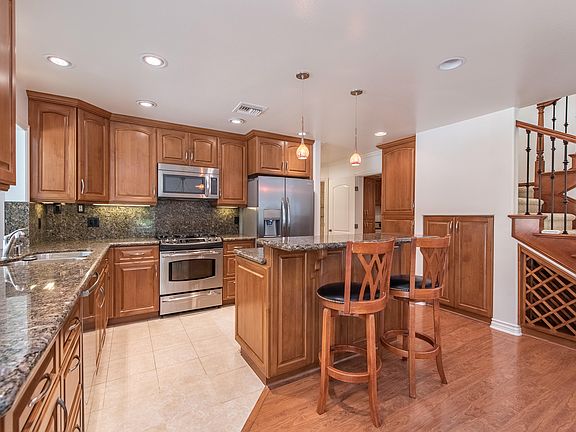 2nd image of 26191 Roymor Dr