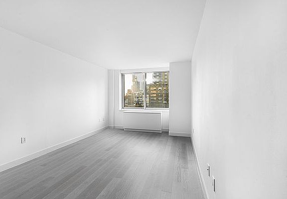 3rd image of 101 W End Ave APT 14CC