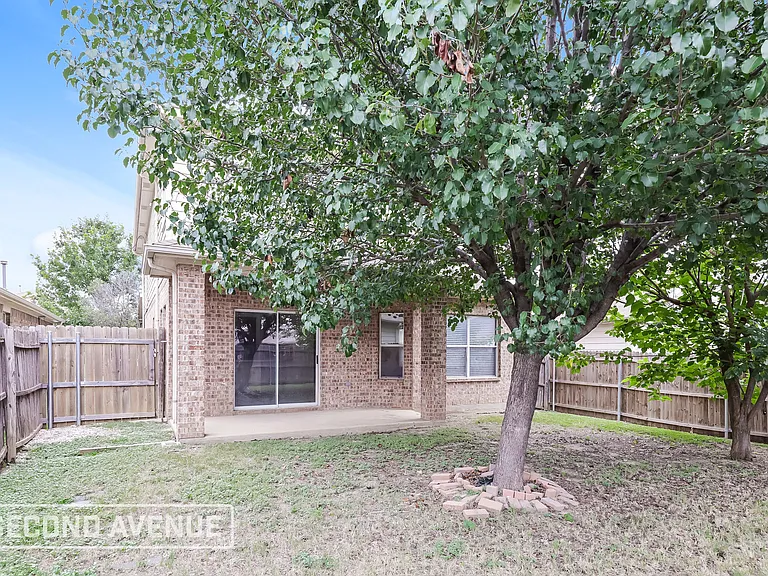 2120 Ingrid Ln — Photo 18