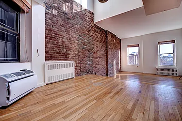 Rented by Urbane Brokerage