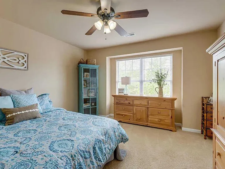 7528 Watervale Dr — Photo 24