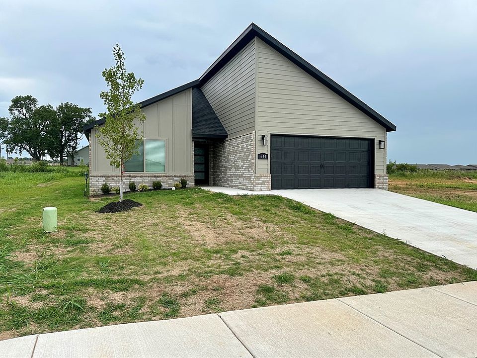 1st image of 644 NW 65th Ave