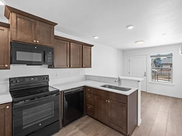 Cascade View Apartments - Arriving Winter 2026!