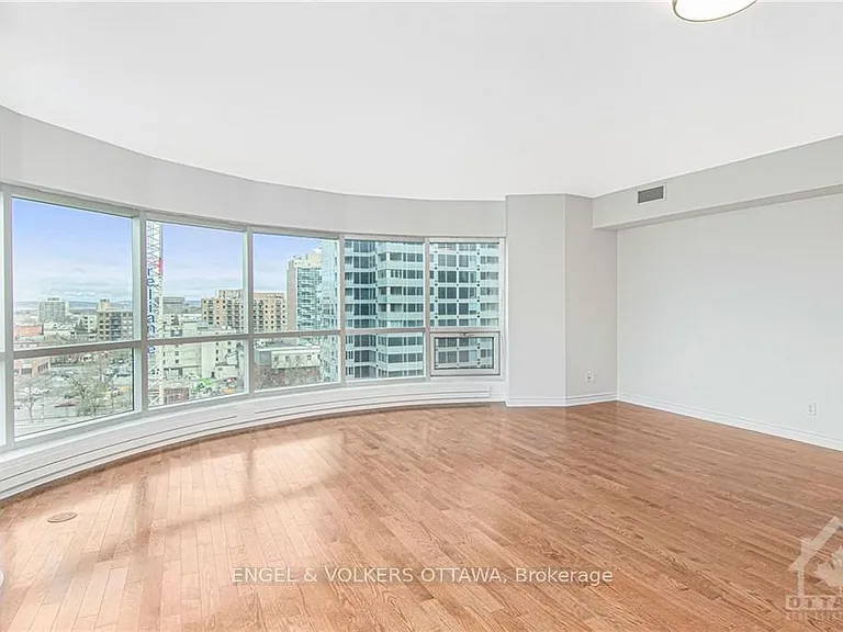 200 Rideau St #904 — Photo 3
