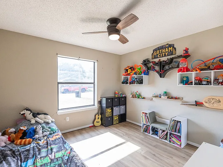 3818 Wake Forest Ln — Photo 15