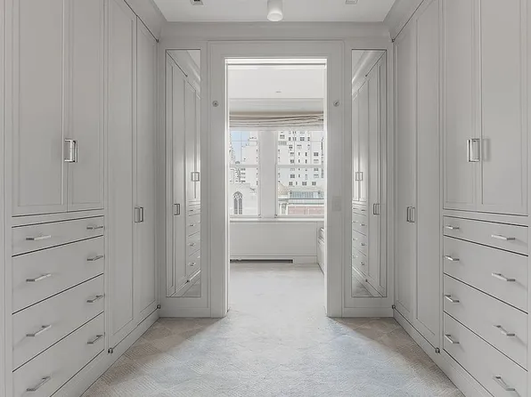 575 Park Ave APT 902, New York, NY 10065