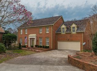 255 Tenth Fairway, Roswell, GA 30076