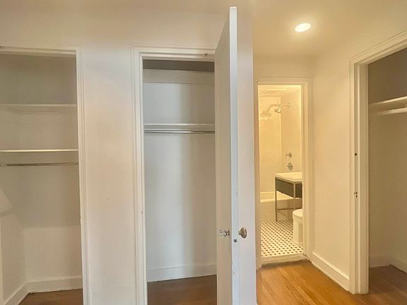 4th image of 11 E 78th St APT 4B