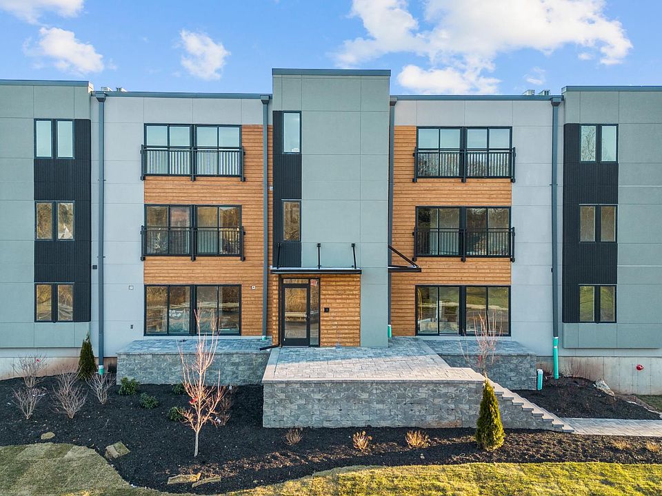 245 E Main St Branford CT Zillow