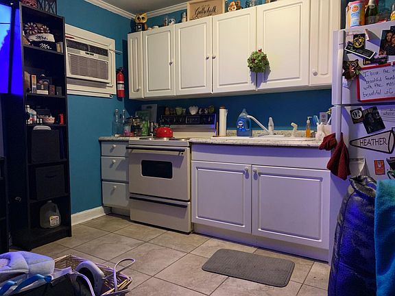 4th image of 162 Woodlawn Dr APT D