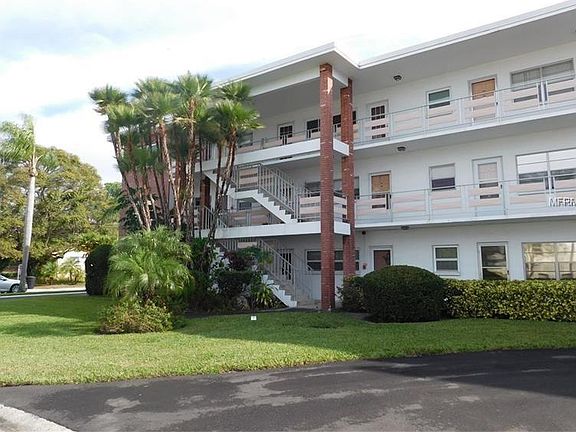 3rd image of 955 51st St N APT 301