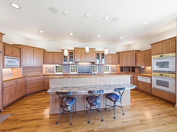 5th image of 22430 Blue Lake Pl