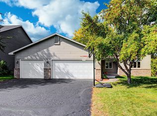 11286 N Eagle Lake Blvd, Maple Grove, MN 55369