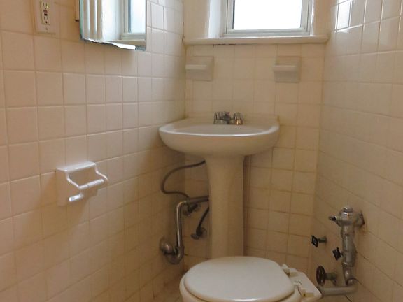 5th image of 4340 40th St APT 1C