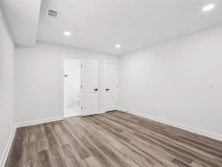 119 Kelso Dr SW — Photo 35