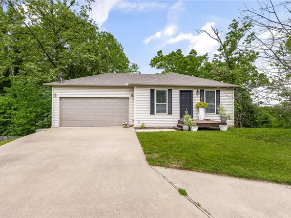 1615 Crescent St, Bentonville, AR 72712